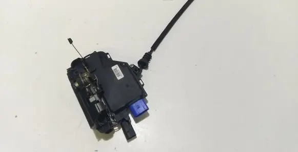 Volkswagen Phaeton Front door lock 3D1837016A