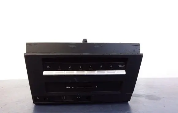 Mercedes-Benz S AMG W221 Radio/CD/DVD/GPS head unit A2219022803