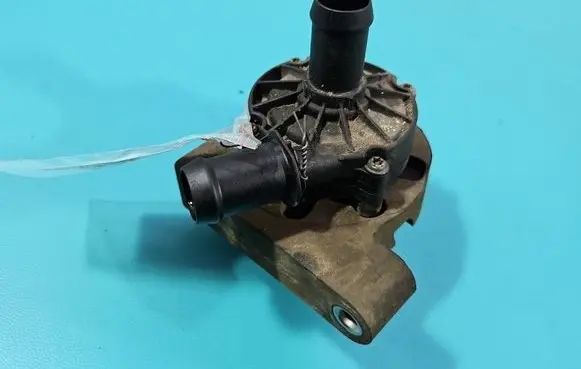 Opel Astra K Electric auxiliary coolant/water pump 39215986 IMPRK1552286