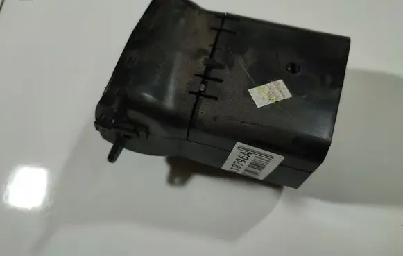 Dash center air vent grill
