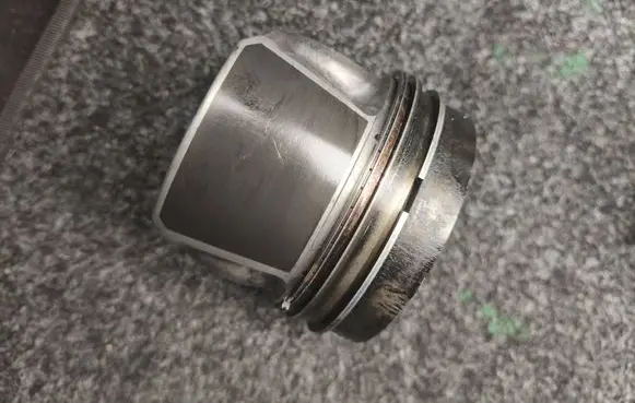 Seat Leon (5F) Piston 04lb V300 81l150