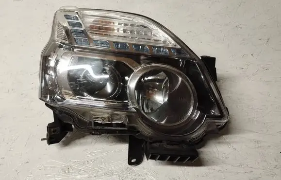Nissan X-Trail T32 Headlight/headlamp 129900000 20DCHRPL