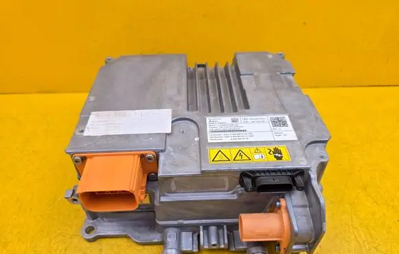 Mercedes-Benz EQC Hybrid / electric car battery A0009003132 A0009024476 A0009015211