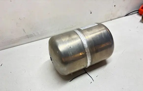 Mercedes-Benz ML W166 Air suspension tank/reservoir A1663200115