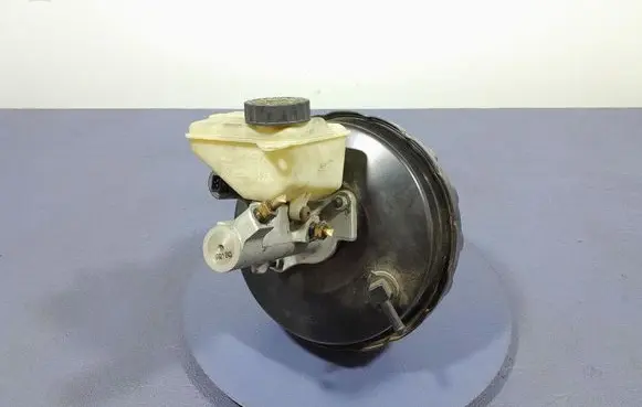 Volvo XC70 Brake booster 9157933