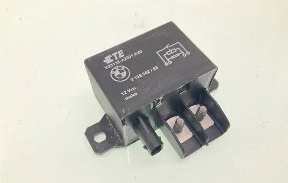 Coolant fan relay