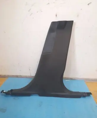 (B) pillar trim (bottom)