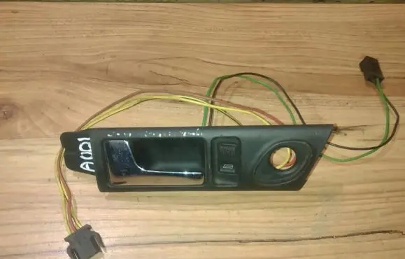 Audi A6 S6 C4 4A Front door interior handle 4a0839019c