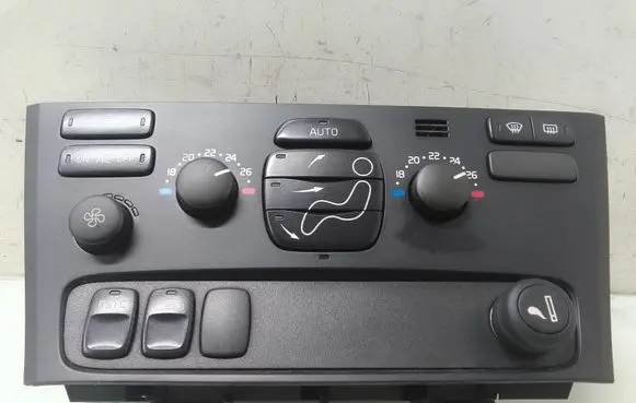 Volvo S60 Climate control unit 8691876