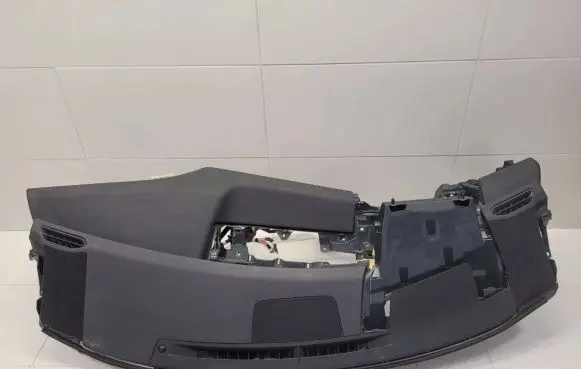 Lexus UX Dashboard 82140-76020