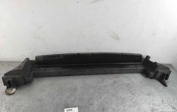 Front bumper foam support bar