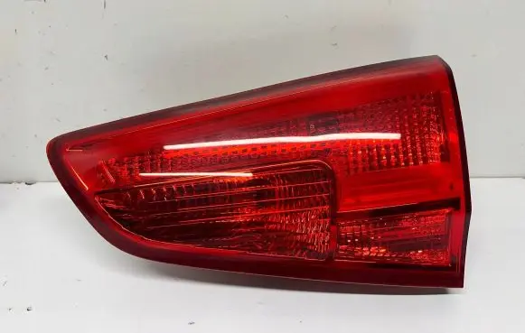 KIA Ceed Tailgate rear/tail lights 92404A23