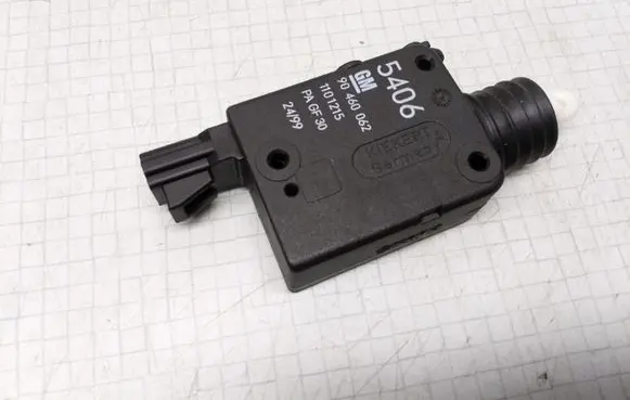 Opel Astra G Central locking motor 90460062 1101215