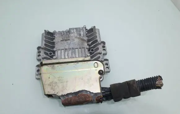 Ford Mondeo MK IV Engine control unit/module 6G9112A532BB