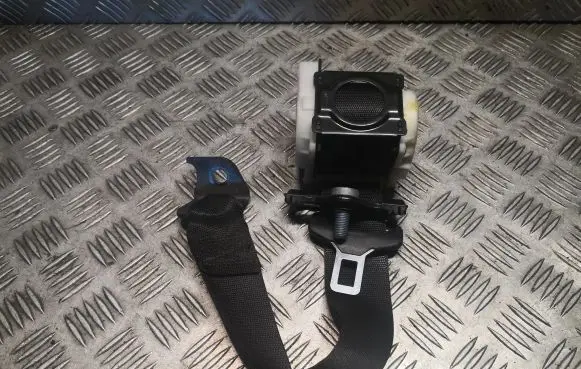 Mercedes-Benz CLC CL203 Rear seatbelt 2038609085 A2038609085