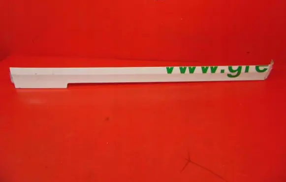 Mercedes-Benz Vito Viano W447 Sliding door bottom rail OM622951