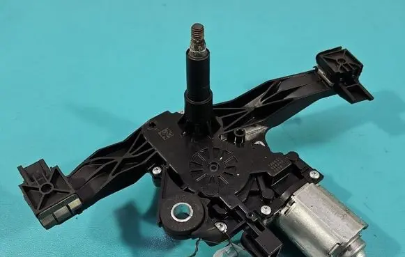 Opel Corsa E Rear window wiper motor 0390205106 IMPRK1541263