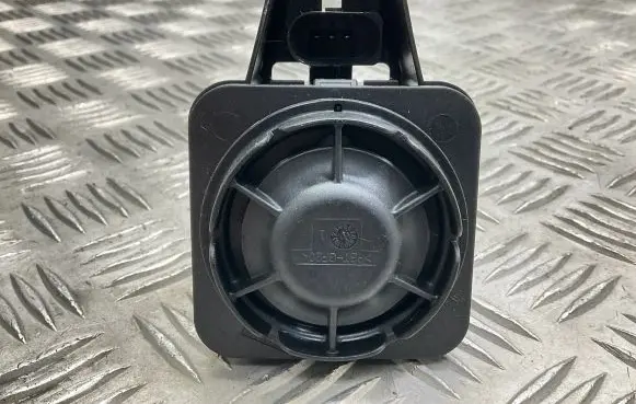 Audi A3 S3 8V Alarm system siren 5Q0951605