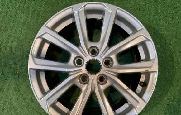 Ford Focus R16 alloy rim 
