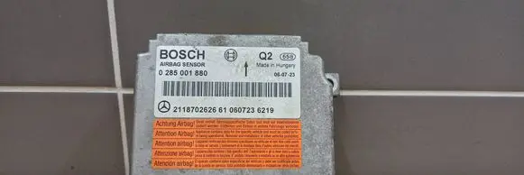 Mercedes-Benz E W211 Airbag control unit/module 2118702626 0285001880