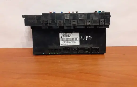Mercedes-Benz C W203 Fuse box set 5DK00797440 0035455201