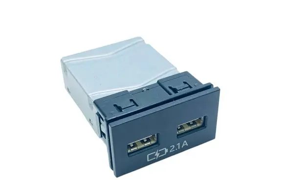 Toyota RAV 4 (XA50) USB socket connector 8553242020