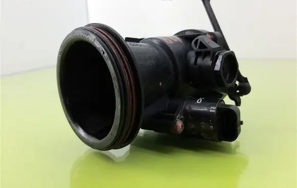 Dacia Sandero Throttle body valve 8200682611