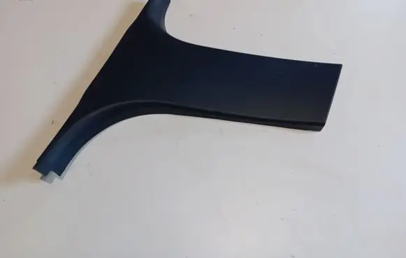 (B) pillar trim (bottom)