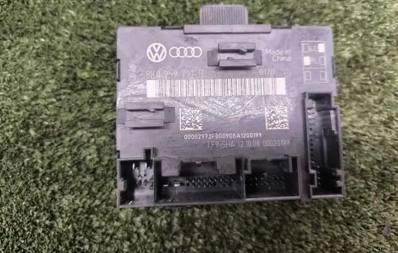 Audi A4 S4 B8 8K Door central lock control unit/module 8K0959792B 8K0959792