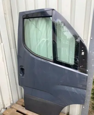 Iveco Daily 6th gen Front door