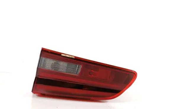 Tailgate rear/tail lights