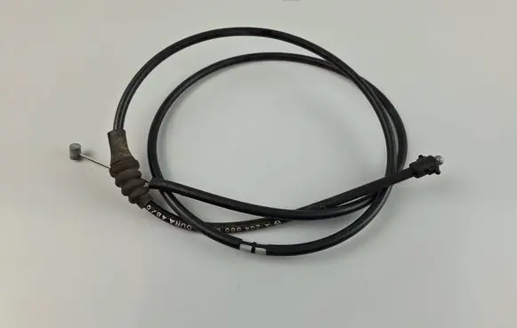 Mercedes-Benz C W204 Engine bonnet/hood lock release cable A2048800559