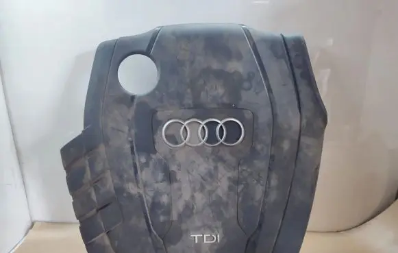 Audi A6 S6 C7 4G Engine cover (trim) 03L103925AD