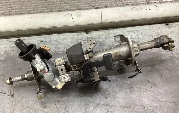 Nissan X-Trail T30 Steering wheel axle 5WK48042A 28590C9902