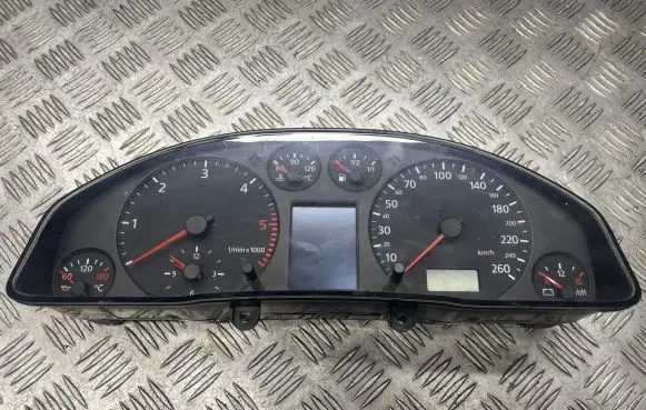 Audi A6 S6 C5 4B Speedometer (instrument cluster) 4B0919880G 110008890001
