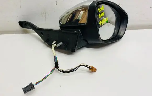 Peugeot 2008 I Manual wing mirror 