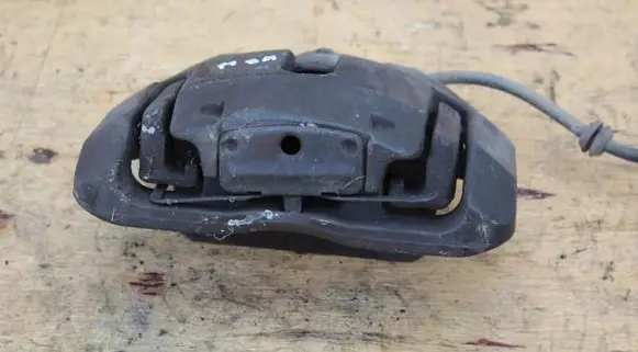 BMW 7 E65 E66 Front brake caliper