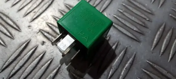 Ford Mondeo MK II Other relay 93bg13a025a1b v23136-a1-x32