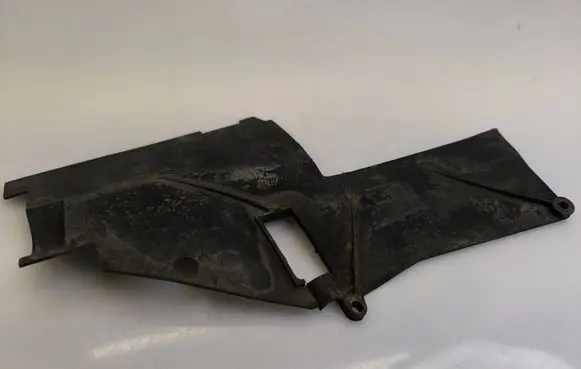 Audi 80 90 B3 Air intake duct part 893805985D