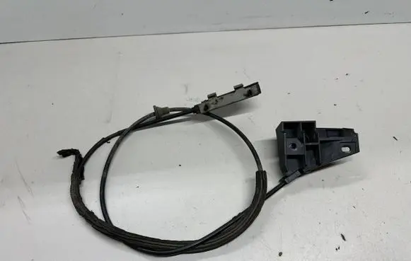Volkswagen PASSAT B7 Engine bonnet (hood) release handle 1K1823633