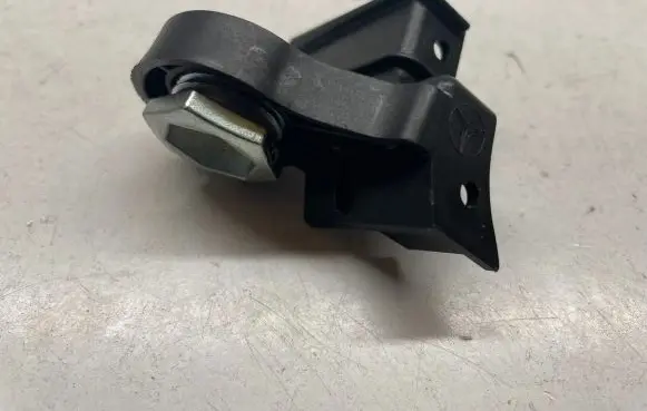 Mercedes-Benz E W213 Headlight/headlamp mounting bracket 2138203904 A2138203904