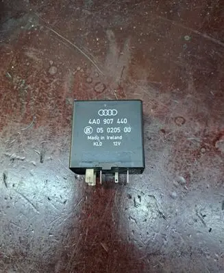 Audi A4 S4 B5 8D Other relay 4A0907440 05020500