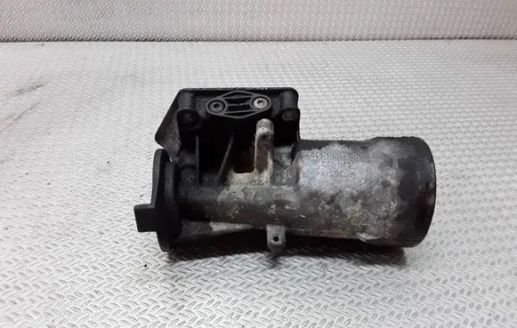 Volkswagen Polo IV 9N3 Oil filter mounting bracket 045115389G