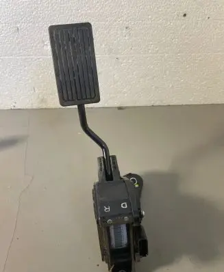 Honda CR-V Accelerator throttle pedal Jm14b PA66GF30 3123