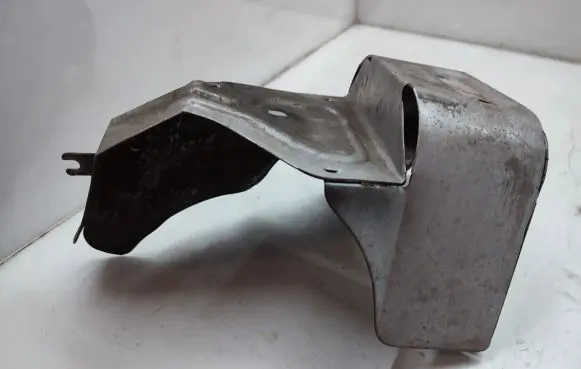 Exhaust heat shield