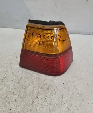Volkswagen PASSAT B2 Rear/tail lights