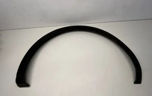 Peugeot 3008 II Rear arch trim 9825289177