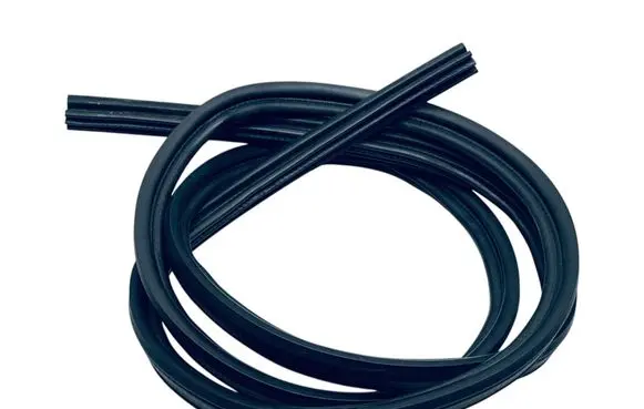 Nissan Note (E11) Trunk rubber seal (body) 908309U01A