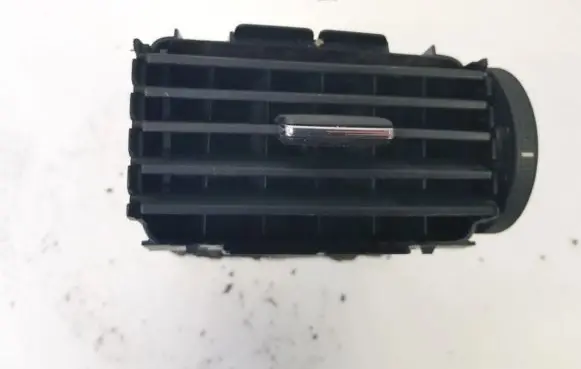 Toyota Avensis T250 Dash center air vent grill 8494