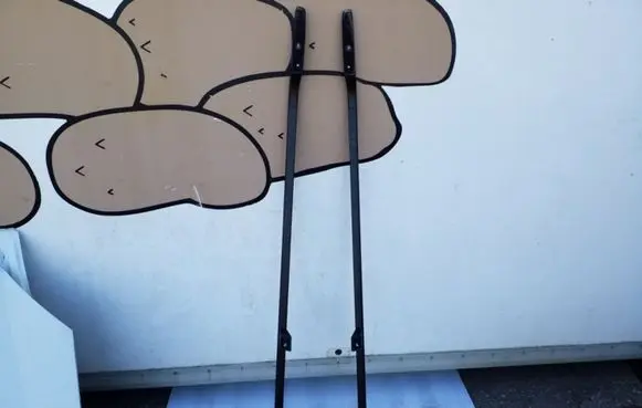 Volkswagen Golf V Roof bar rail